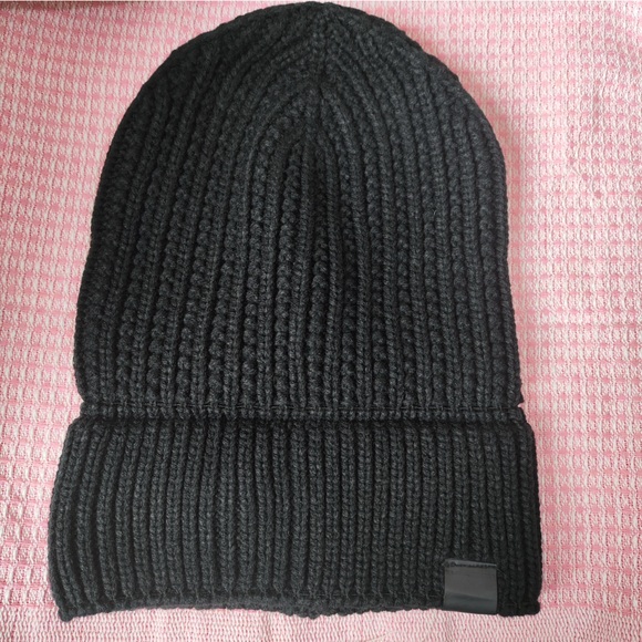 Loewe Signature Anagram Patch Black Ribbed Beanie - Picture 2 of 7